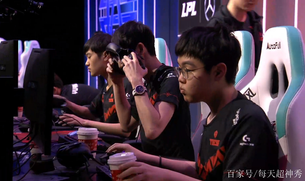 布冯-jackeylove仁川回头照片超高清